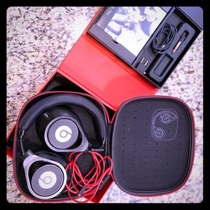 Dr. Dre Executive Beats